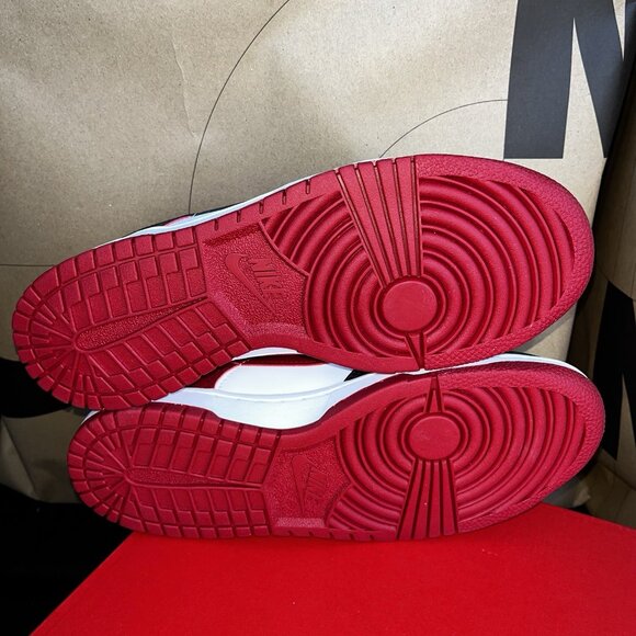 NEW Nike Dunk Low GS Black Toe Gym Red Chicago HF9980-600 Women Sz 8 / 6.5Y - Picture 6 of 8